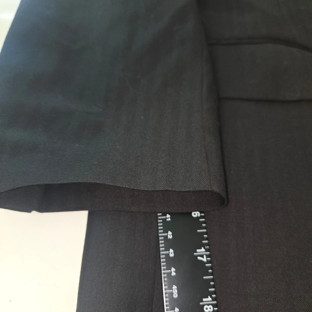 Jos A Bank Signature Collection Blazer Mens 44L Black Herringbone 100% Wool 2B